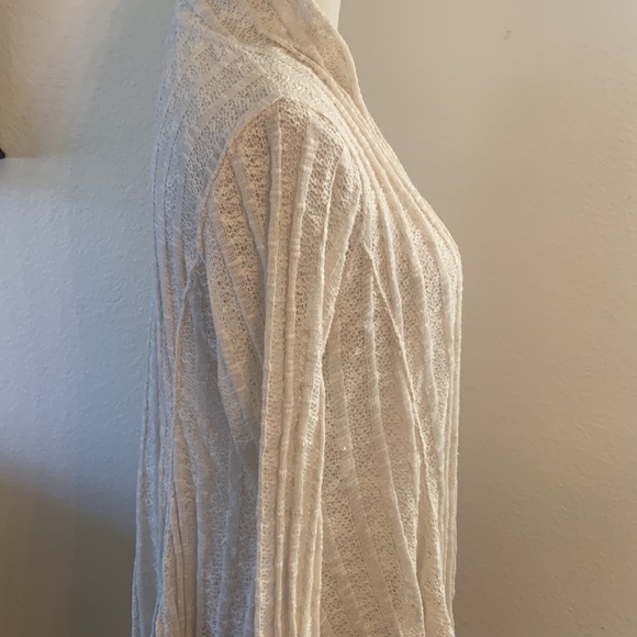 ❌SOLD❌NWT Shawl Style Cardigan - Open Weave Lace Like Material Sz M - Picture 13 of 16
